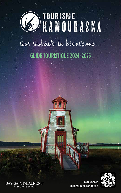 Image couverture du guide touristique du Kamouraska, petit phare Saint-André et aurore boréale 2024-2025